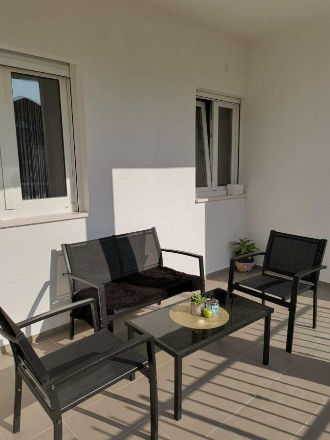 Appartement Ami à Solin Extérieur photo